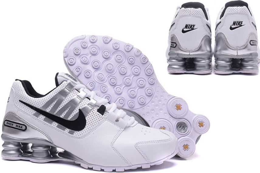 Les baskets Nike Shox PU marient style audacieux et innovation technologique. Leur design distinctif attire les passionnés de mode et de performance. 