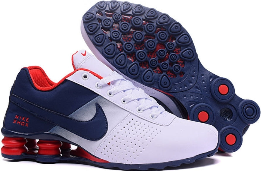 Les baskets Nike Shox Enigma assurent un confort supérieur grâce à la technologie Shox. Les colonnes de soutien au talon procurent un amorti réactif.