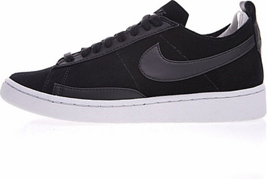 Les baskets Nike Blazer Low combinent un style intemporel et une élégance décontractée. Leur design épuré et leurs matériaux de qualité en font un choix prisé des amateurs de mode.