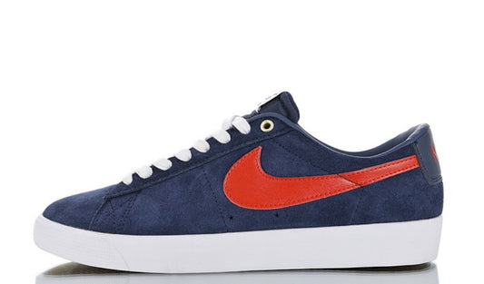 Les baskets Nike Blazer Low combinent un style intemporel et une élégance décontractée. Leur design épuré et leurs matériaux de qualité en font un choix prisé des amateurs de mode.