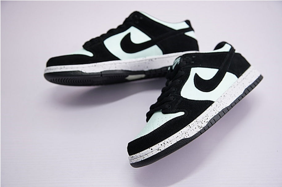 Baskets Nike Sb Dunk Low
Barely Green