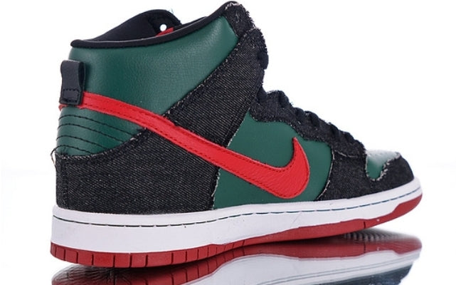 Les baskets Nike SB Dunk allient un style emblématique. design légendaire Pas cher.le moins cher .rétro incontournable exceptionnelle 