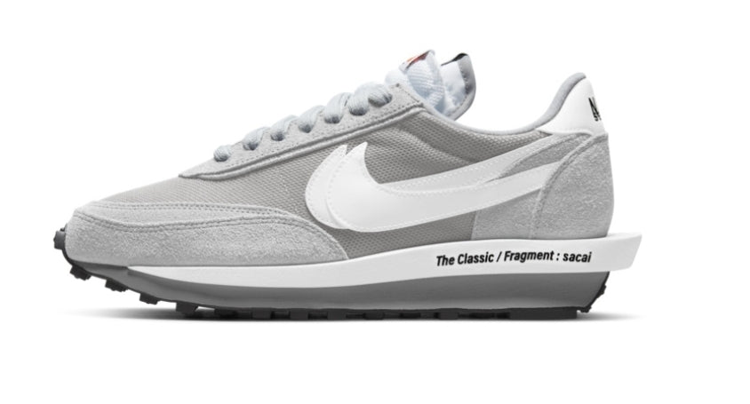 Les Baskets Nike LDWaffle x Sacai combinent style audacieux et innovation. Leur design surdimensionnées . Pas cher. Le moins cher.