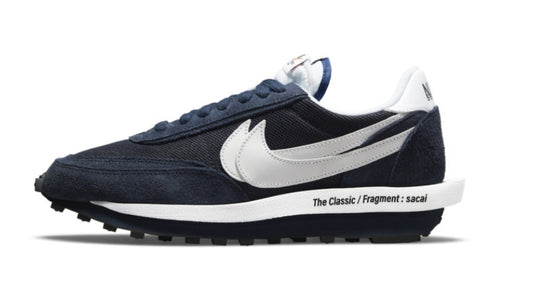 Les Baskets Nike LDWaffle x Sacai combinent style audacieux et innovation. Leur design surdimensionnées . Pas cher. Le moins cher.