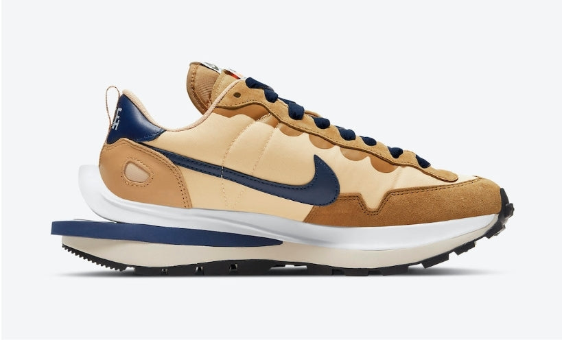 Les Baskets Nike LDWaffle x Sacai combinent style audacieux et innovation. Leur design surdimensionnées . Pas cher. Le moins cher.