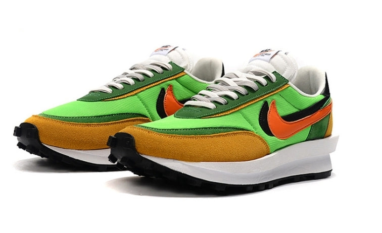Les Baskets Nike LDWaffle x Sacai combinent style audacieux et innovation. Leur design surdimensionnées . Pas cher. Le moins cher.