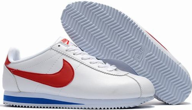 Les baskets Nike Cortez offrent un style intemporel et une silhouette emblématique. Leur design rétro et leurs matériaux de qualité. Pas cher. Le moins cher.