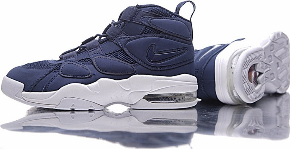 Les baskets Nike Air Uptempo combinent style audacieux et innovation. Leur design emblématique et leurs lettres surdimensionnées . Pas cher. Le moins cher.