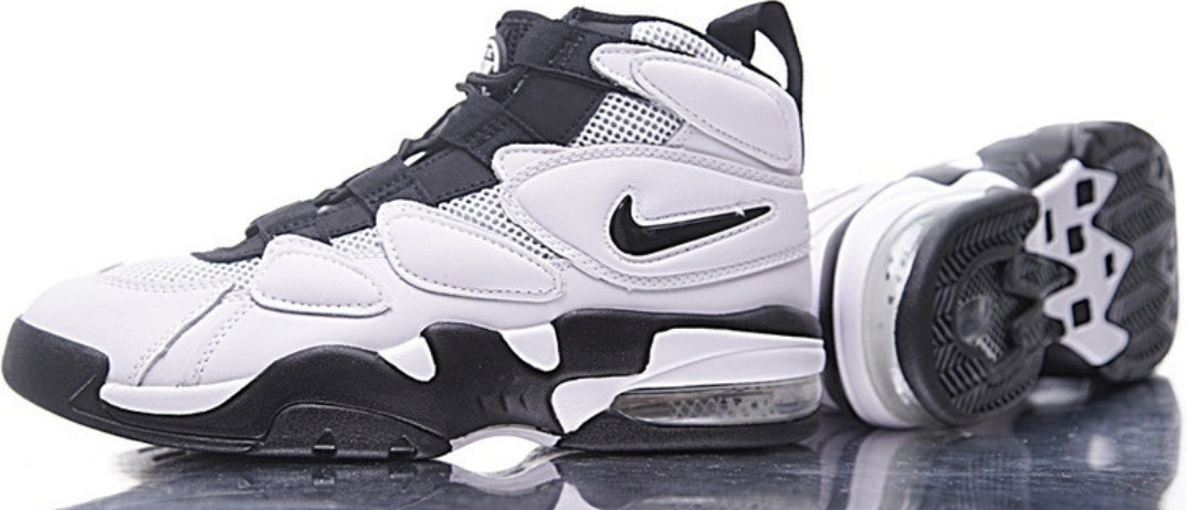 Les baskets Nike Air Uptempo combinent style audacieux et innovation. Leur design emblématique et leurs lettres surdimensionnées . Pas cher. Le moins cher.