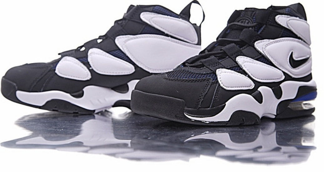 Les baskets Nike Air Uptempo combinent style audacieux et innovation. Leur design emblématique et leurs lettres surdimensionnées . Pas cher. Le moins cher.