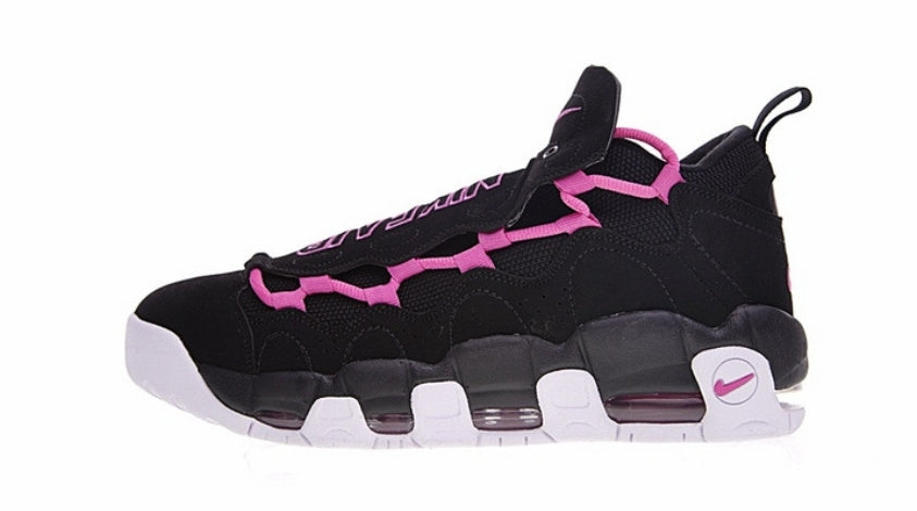 Les baskets Nike Air Uptempo combinent style audacieux et innovation. Leur design emblématique et leurs lettres surdimensionnées . Pas cher. Le moins cher.