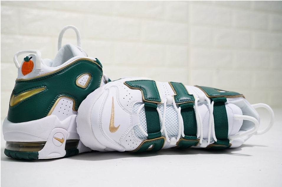 Les baskets Nike Air Uptempo combinent style audacieux et innovation. Leur design emblématique et leurs lettres surdimensionnées . Pas cher. Le moins cher.