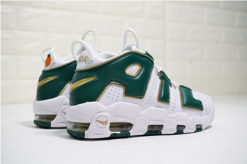 Les baskets Nike Air Uptempo combinent style audacieux et innovation. Leur design emblématique et leurs lettres surdimensionnées . Pas cher. Le moins cher.