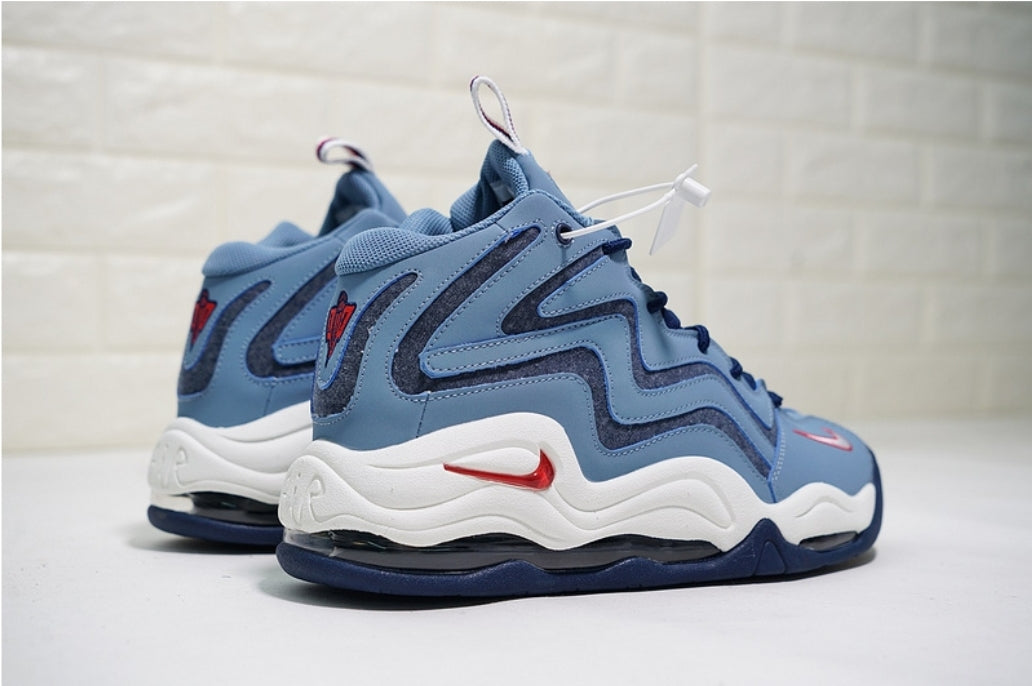 Les baskets Nike Air Uptempo combinent style audacieux et innovation. Leur design emblématique et leurs lettres surdimensionnées . Pas cher. Le moins cher.