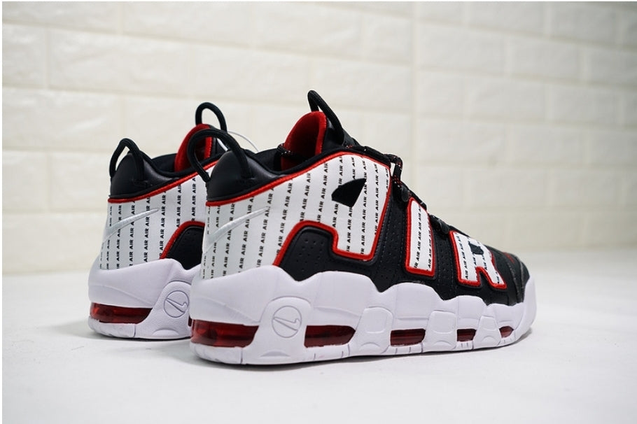 Les baskets Nike Air Uptempo combinent style audacieux et innovation. Leur design emblématique et leurs lettres surdimensionnées . Pas cher. Le moins cher.