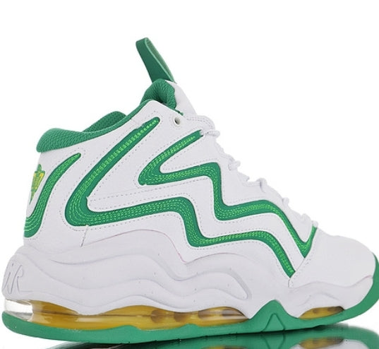 Les baskets Nike Air Uptempo combinent style audacieux et innovation. Leur design emblématique et leurs lettres surdimensionnées . Pas cher. Le moins cher.