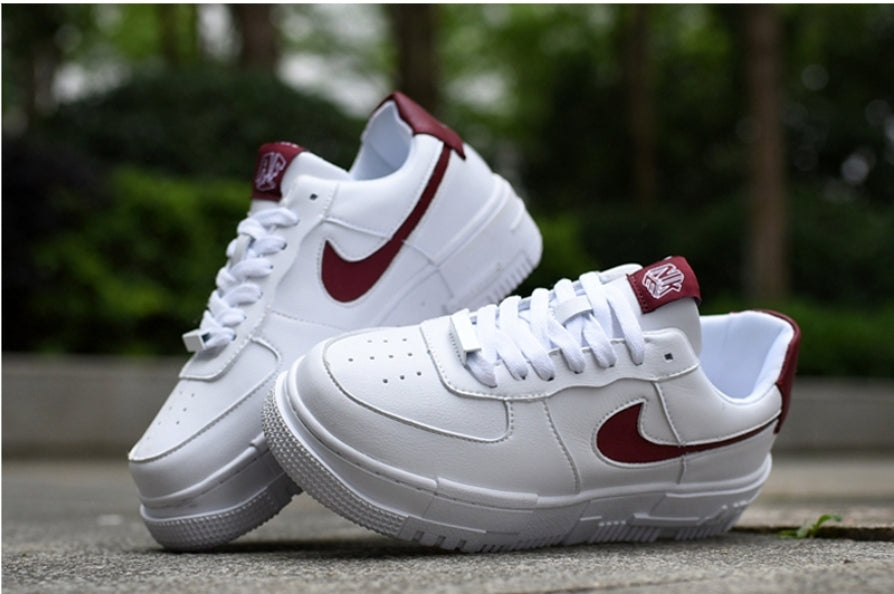 Les baskets Nike Air Force 1 Pixel allient style et performance, créant une expérience unique. Leur design audacieux.pas cher. Le moins cher.