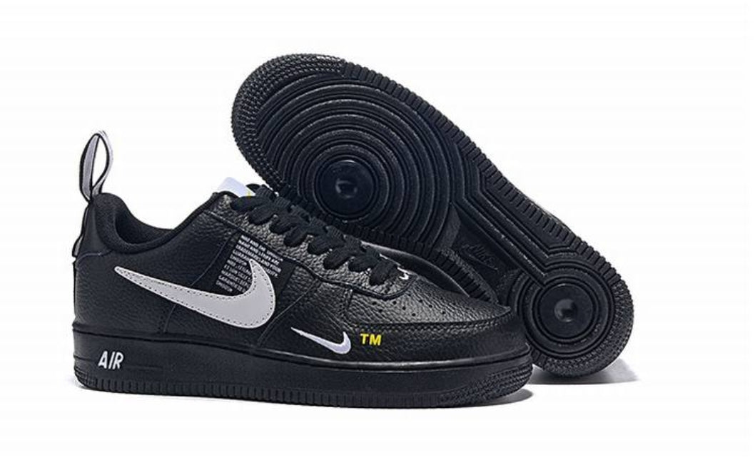 Les baskets Nike Air Force 1 combinent style et performance, offrant une expérience exceptionnelle.pas cher. Le moins cher.