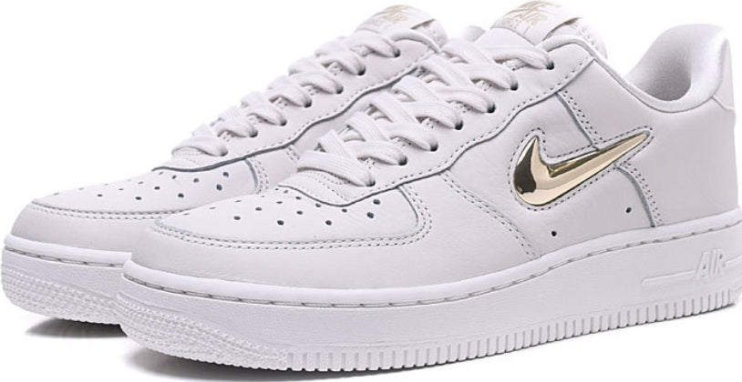 Les baskets Nike Air Force 1 combinent style et performance, offrant une expérience exceptionnelle.pas cher. Le moins cher.