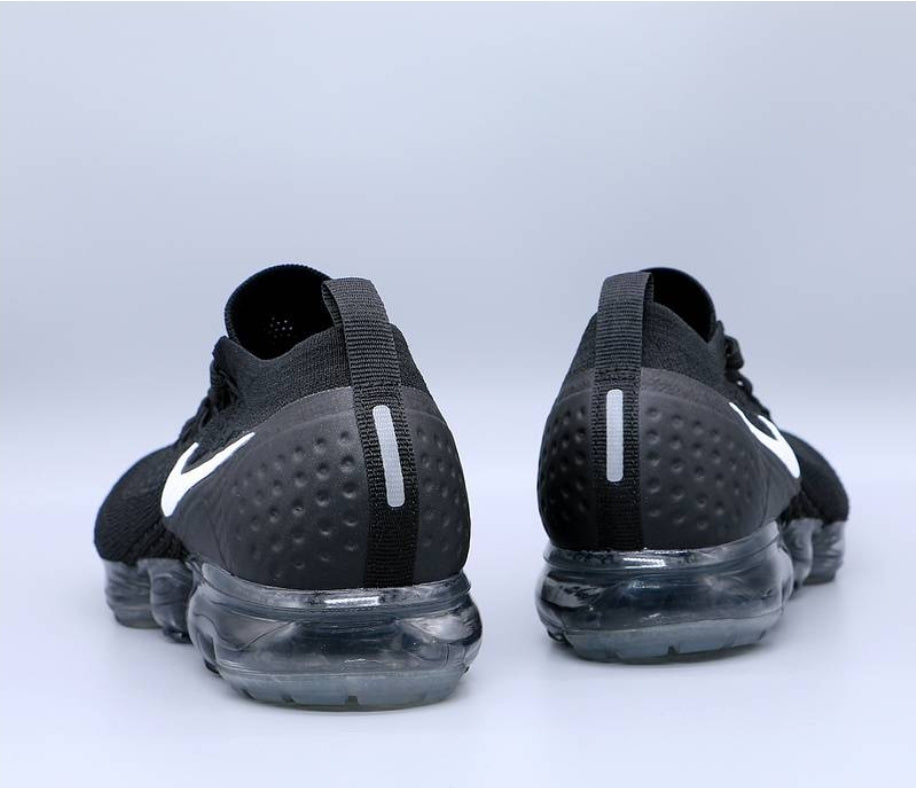Les baskets Nike Vapormax 2018-2019 incarnent un style audacieux et une performance inégalée, design avant-gardiste 
.pas cher. Le moins cher.