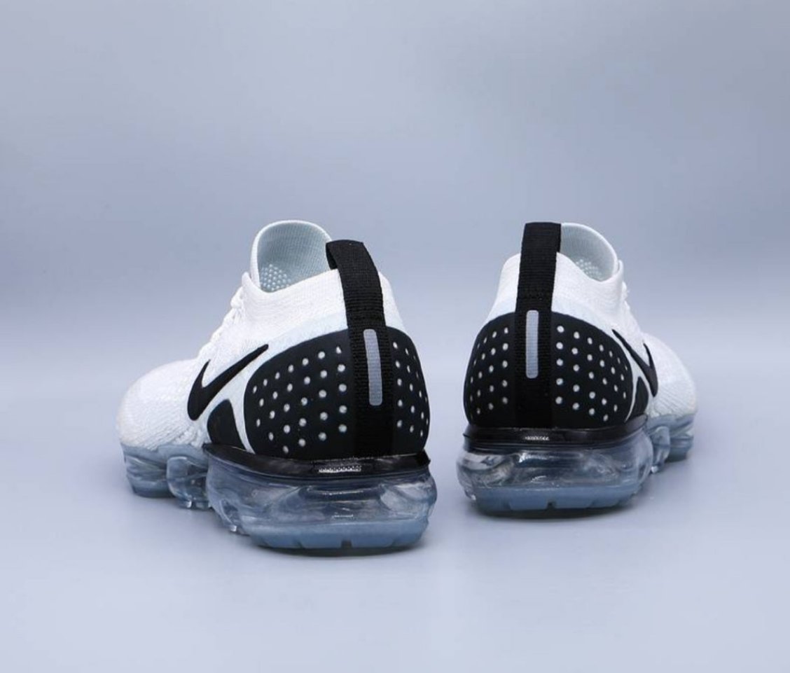 Les baskets Nike Vapormax 2018-2019 incarnent un style audacieux et une performance inégalée, design avant-gardiste 
.pas cher. Le moins cher.