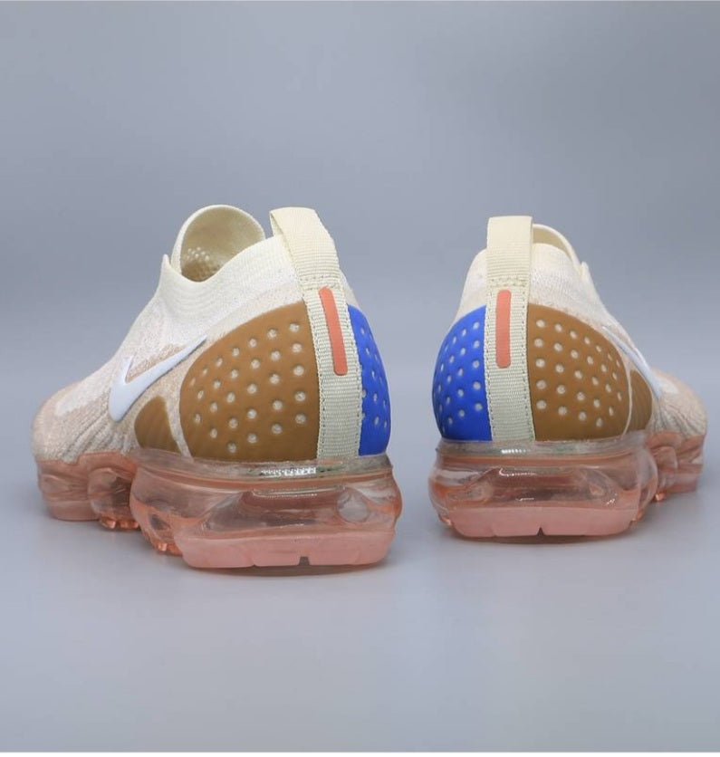 Les baskets Nike Vapormax 2018-2019 incarnent un style audacieux et une performance inégalée, design avant-gardiste 
.pas cher. Le moins cher.
