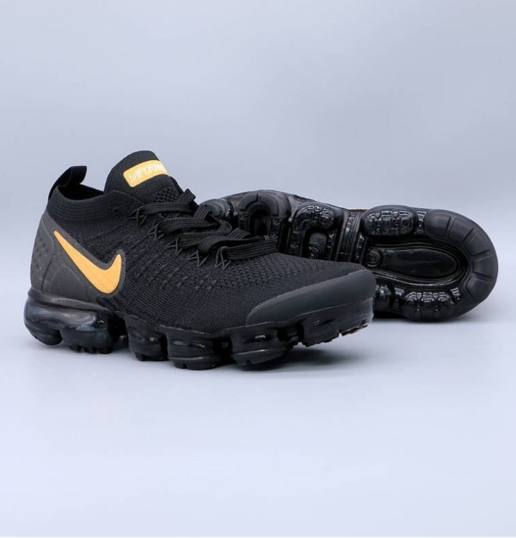 Les baskets Nike Vapormax 2018-2019 incarnent un style audacieux et une performance inégalée, design avant-gardiste 
.pas cher. Le moins cher.