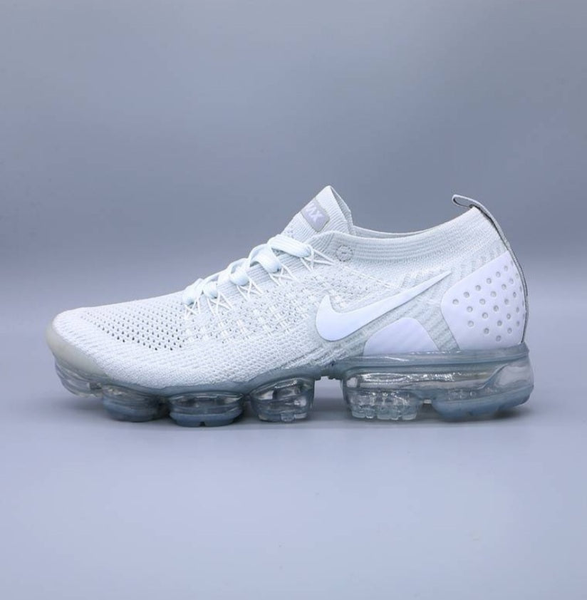 Les baskets Nike Vapormax 2018-2019 incarnent un style audacieux et une performance inégalée, design avant-gardiste 
.pas cher. Le moins cher.