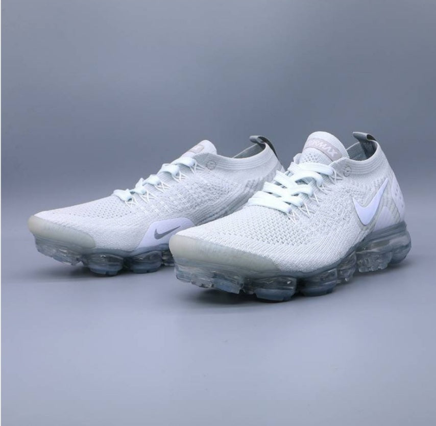 Les baskets Nike Vapormax 2018-2019 incarnent un style audacieux et une performance inégalée, design avant-gardiste 
.pas cher. Le moins cher.