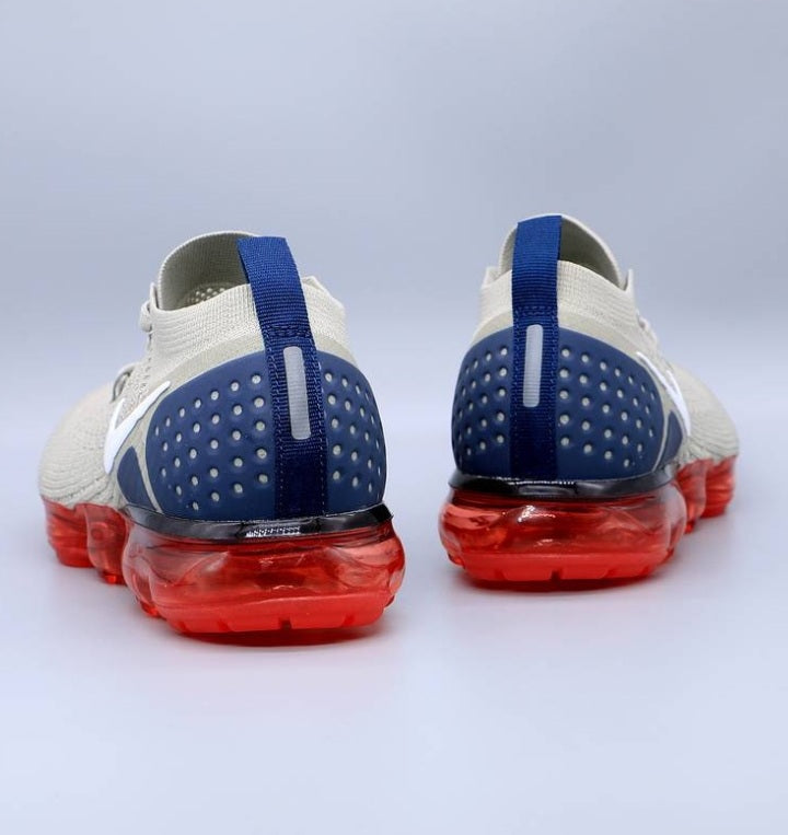 Les baskets Nike Vapormax 2018-2019 incarnent un style audacieux et une performance inégalée, design avant-gardiste 
.pas cher. Le moins cher.