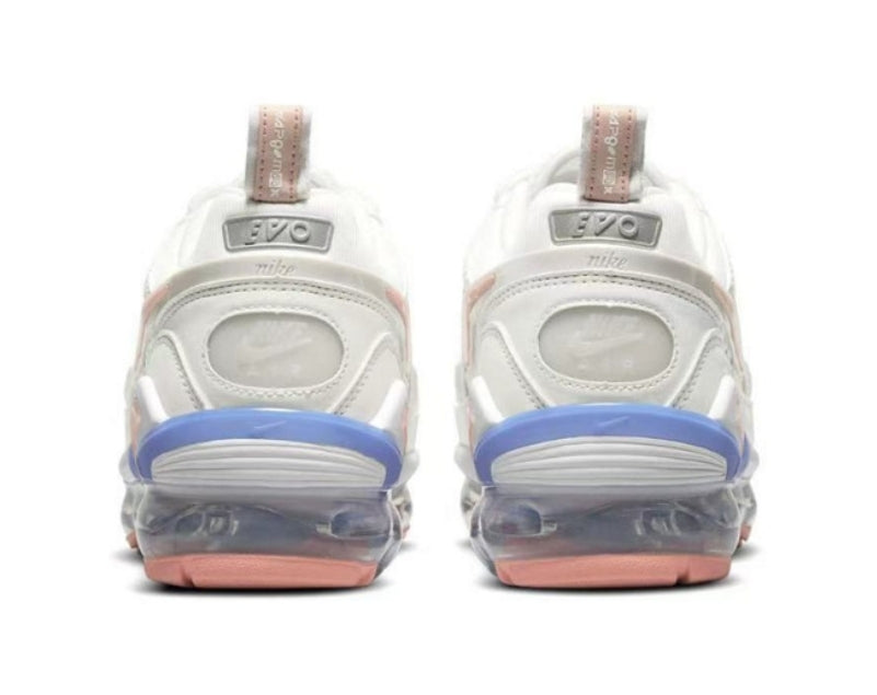 Les baskets Nike Air VaporMax 360 combinent un style rétro et  modernes. Leur design inspiré des années 2000 et leur. Pas cher.le moins Cher.