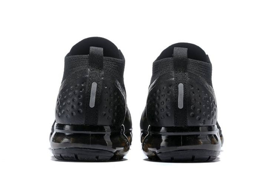 Les baskets Nike Vapormax 2018-2019 incarnent un style audacieux et une performance inégalée, design avant-gardiste 
.pas cher. Le moins cher.