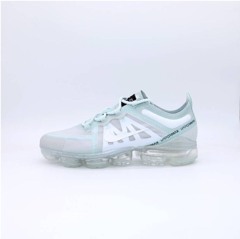 Les baskets Nike Vapormax 2018-2019 incarnent un style audacieux et une performance inégalée, design avant-gardiste 
.pas cher. Le moins cher.