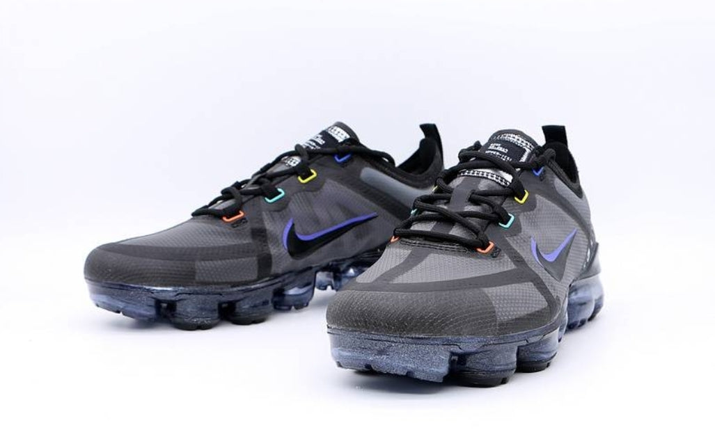Les baskets Nike Vapormax 2018-2019 incarnent un style audacieux et une performance inégalée, design avant-gardiste 
.pas cher. Le moins cher.