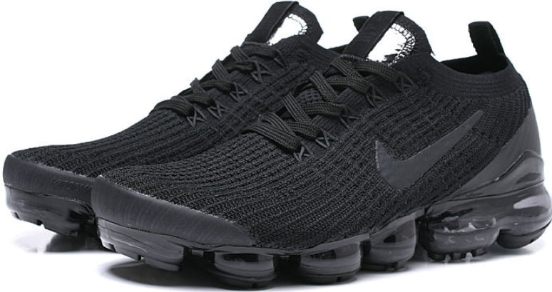 les baskets Vapormax 2018-2019 combinent style moderne et performance avancée. Leur design audacieux et innovant attire tous les regards. Pas cher. Le moins Cher.