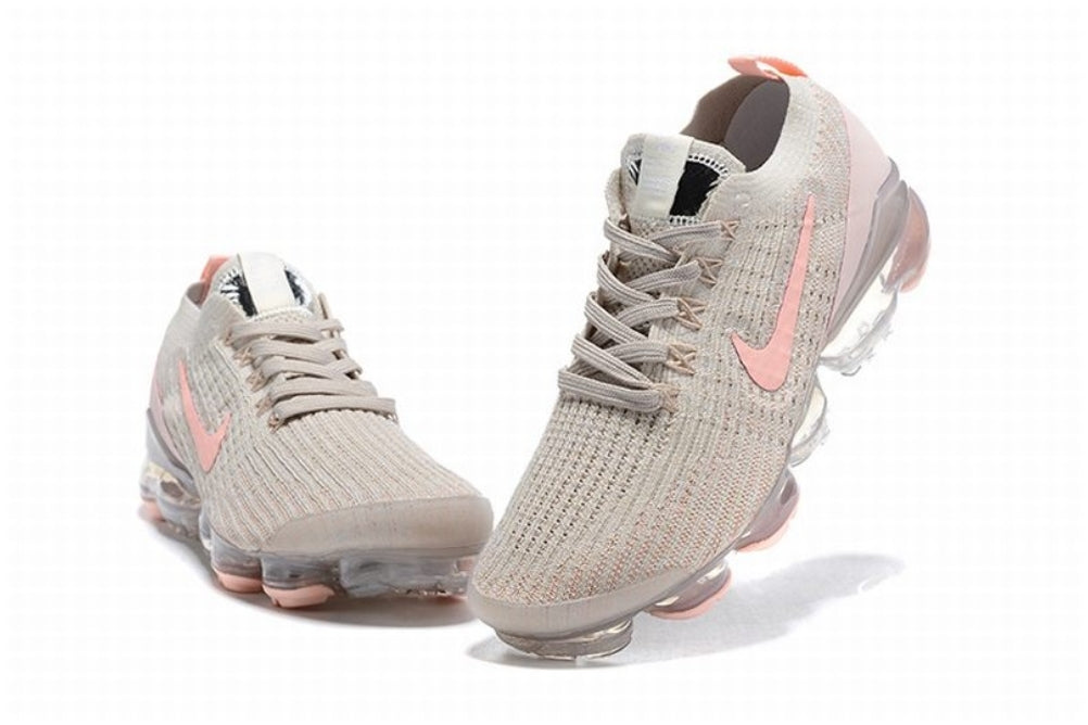 Les baskets Nike Vapormax 3.0 allient style moderne.design épuré et innovant attire l'attention de tous.pas cher. Le moins cher. 