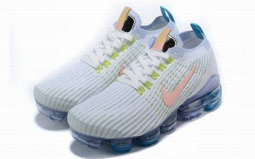 Les baskets Nike Vapormax 3.0 allient style moderne.design épuré et innovant attire l'attention de tous.pas cher. Le moins cher. 