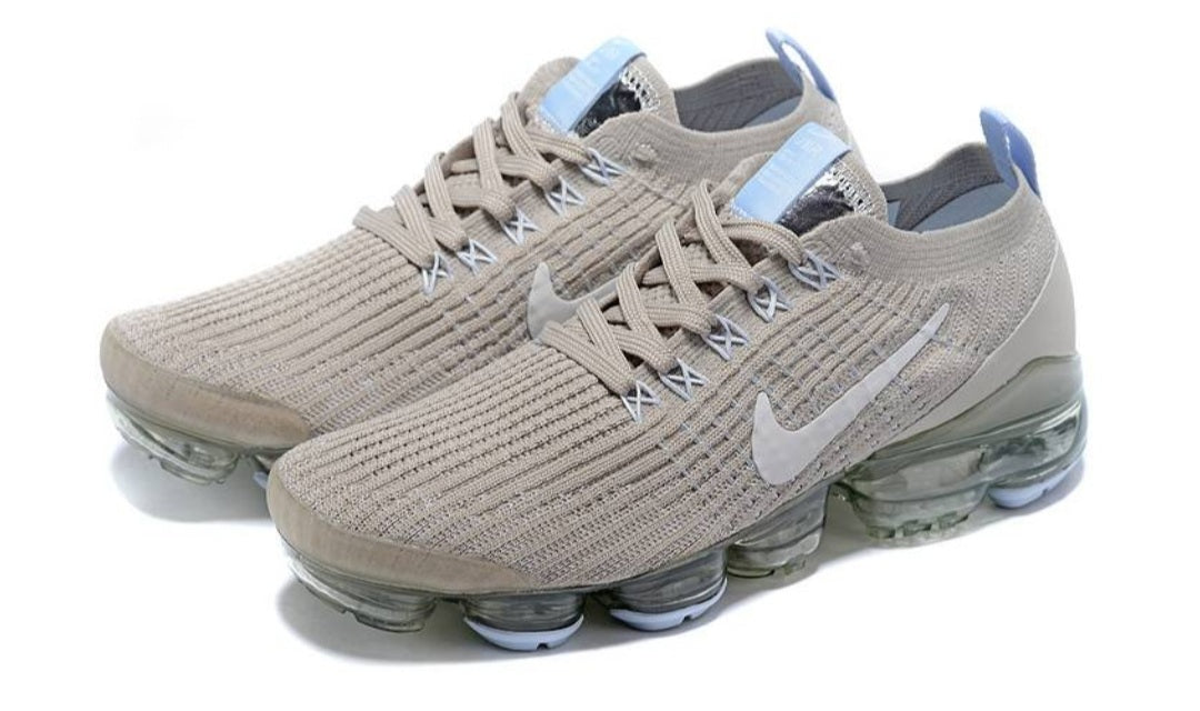 Les baskets Nike Vapormax 3.0 allient style moderne.design épuré et innovant attire l'attention de tous.pas cher. Le moins cher. 