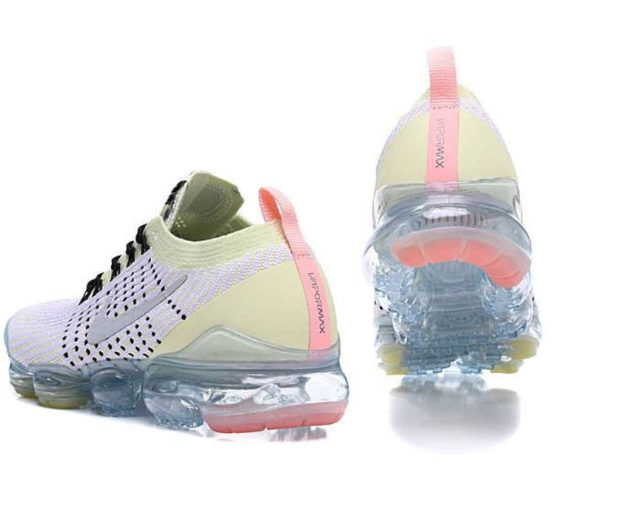 Les baskets Nike Vapormax 3.0 allient style moderne.design épuré et innovant attire l'attention de tous.pas cher. Le moins cher. 