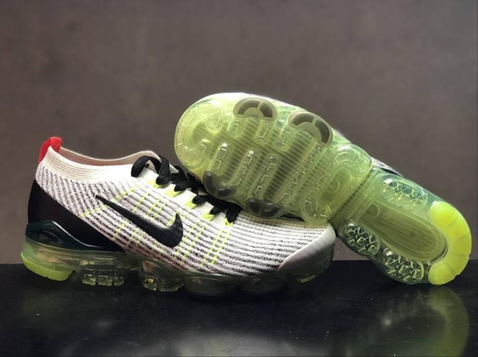 Les baskets Nike Vapormax 3.0 allient style moderne.design épuré et innovant attire l'attention de tous.pas cher. Le moins cher. 