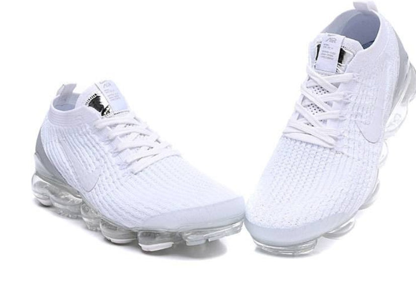 Les baskets Nike Vapormax 3.0 allient style moderne.design épuré et innovant attire l'attention de tous.pas cher. Le moins cher. 