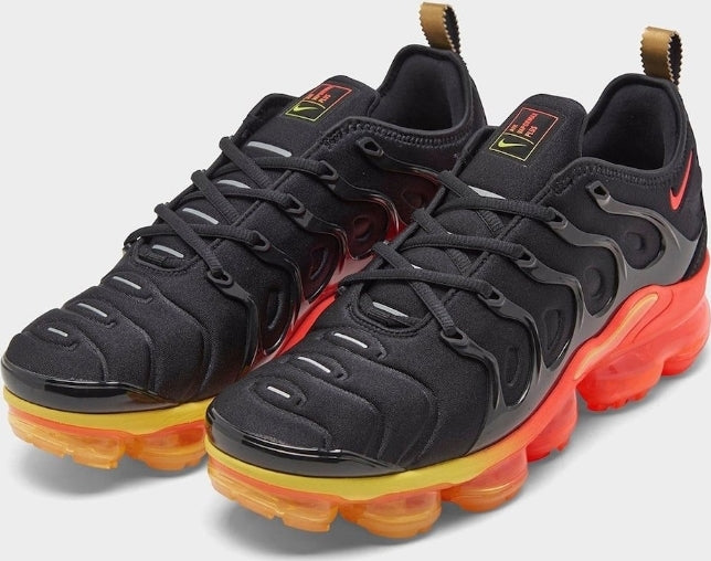 Les baskets Nike Tn Air VaporMax Plus combinent un style audacieux et des performances avancées. Leur design unique et leur technologie innovante séduisent les passionnés de mode.pas cher.le moins cher.