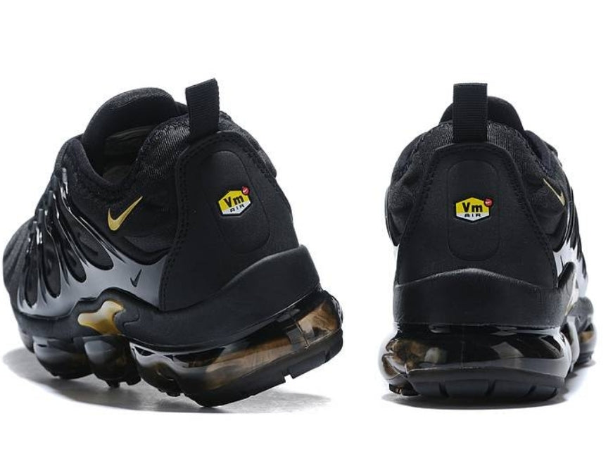 Les baskets Nike Tn Air VaporMax Plus combinent un style audacieux et des performances avancées.  design unique innovante.de mode.pas cher.le moins cher.