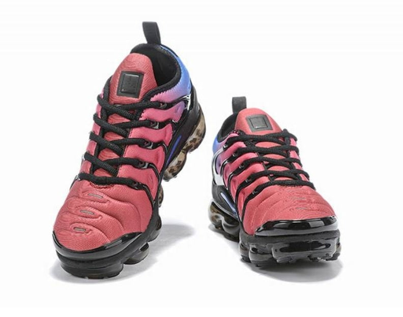 Les baskets Nike Tn Air VaporMax Plus combinent un style audacieux et des performances avancées.  design unique innovante.de mode.pas cher.le moins cher.