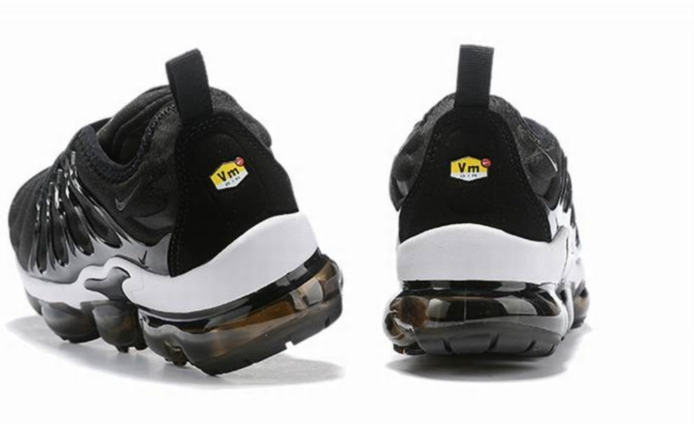 Les baskets Nike Tn Air VaporMax Plus combinent un style audacieux et des performances avancées.  design unique innovante.de mode.pas cher.le moins cher.