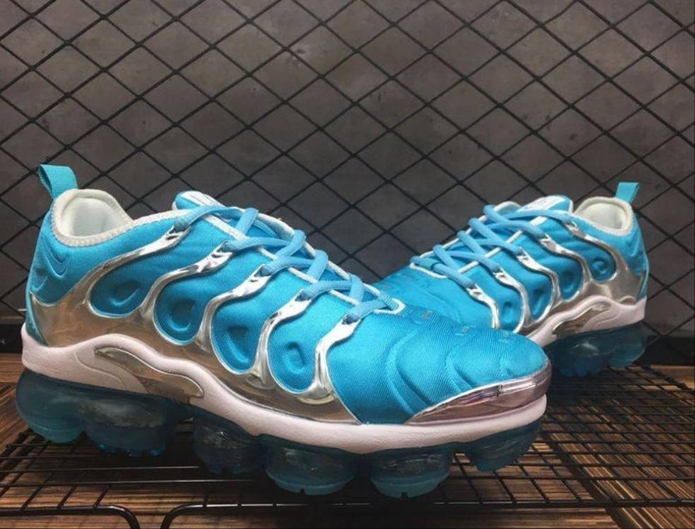 Les baskets Nike Tn Air VaporMax Plus combinent un style audacieux et des performances avancées.  design unique innovante.de mode.pas cher.le moins cher.