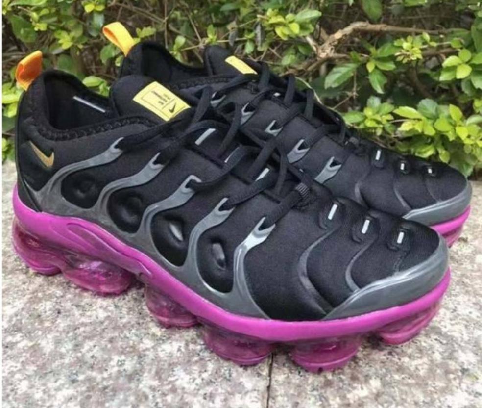 Les baskets Nike Tn Air VaporMax Plus combinent un style audacieux et des performances avancées.  design unique innovante.de mode.pas cher.le moins cher.