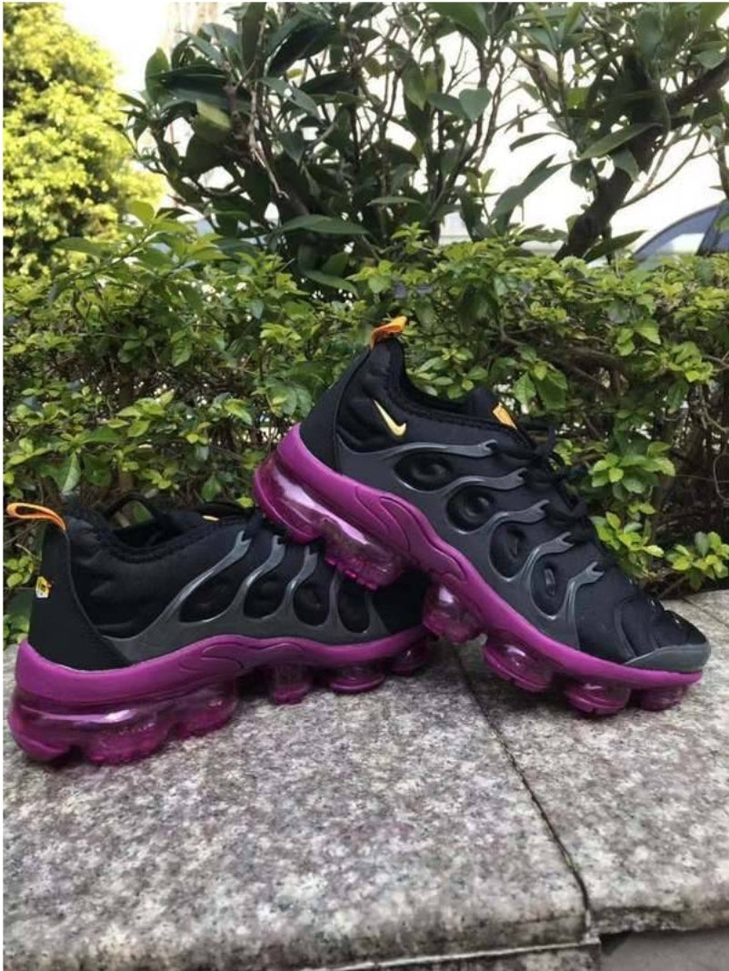 Les baskets Nike Tn Air VaporMax Plus combinent un style audacieux et des performances avancées.  design unique innovante.de mode.pas cher.le moins cher.