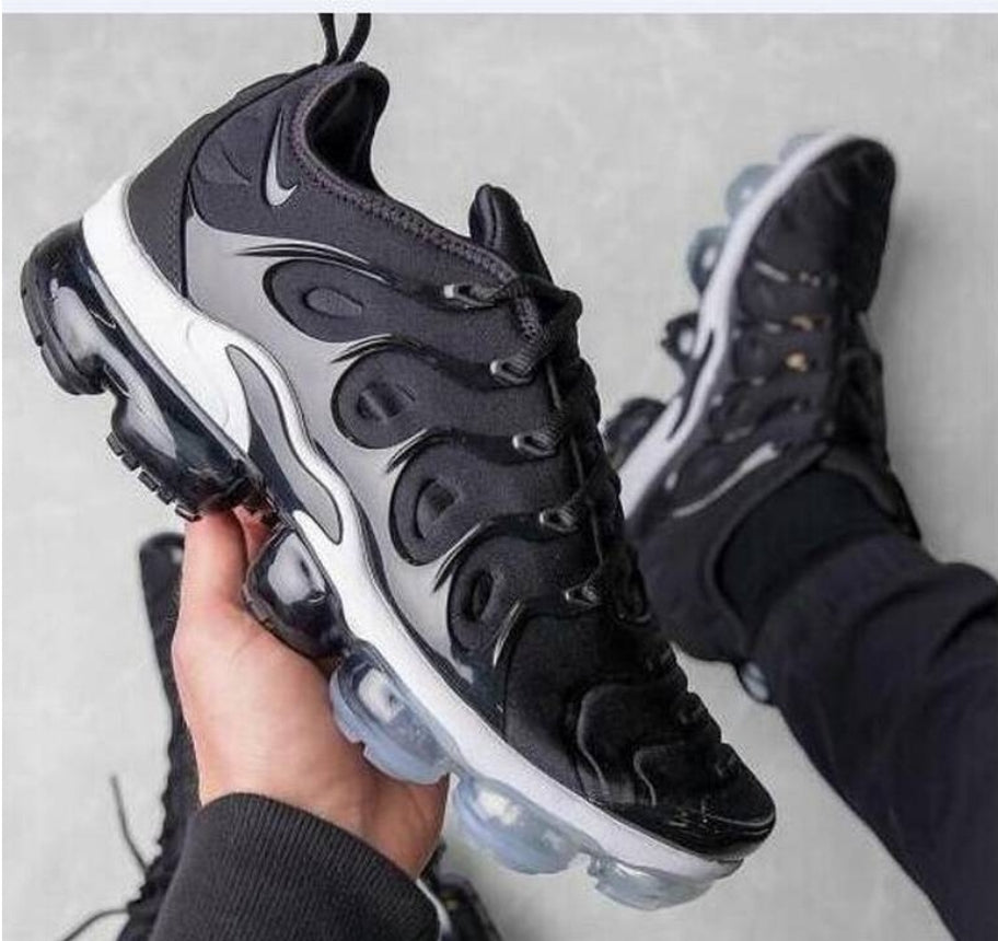 Les baskets Nike Tn Air VaporMax Plus combinent un style audacieux et des performances avancées.  design unique innovante.de mode.pas cher.le moins cher.