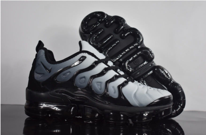 Les baskets Nike Tn Air VaporMax Plus combinent un style audacieux et des performances avancées.  design unique innovante.de mode.pas cher.le moins cher.